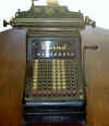 1897_1900_Universal_No._5_Universal_Accountant_Machine_Co_St_Louis_1.jpg.JPG (38938 bytes)